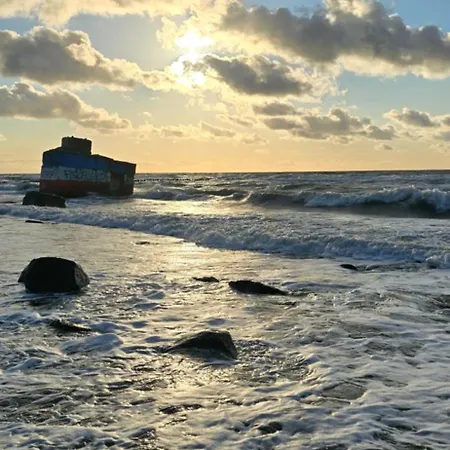 אתר קמפינג Little