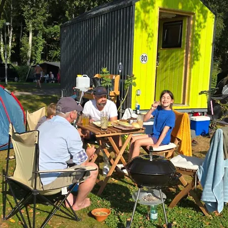 אתר קמפינג Little